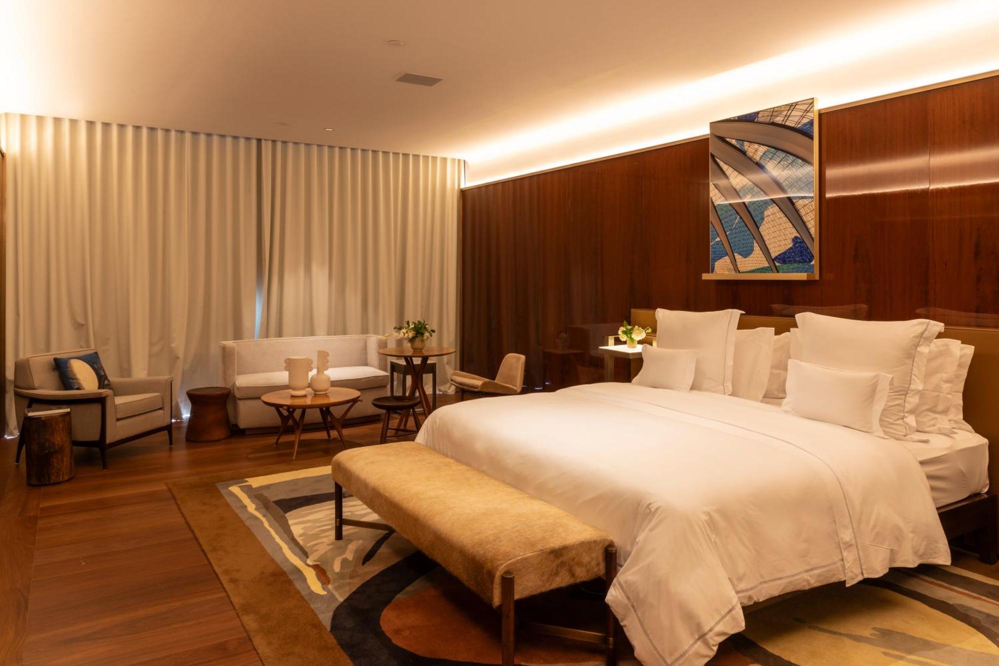 Rosewood Sao Paulo Hotel Exterior photo A bedroom at the Four Seasons Hotel