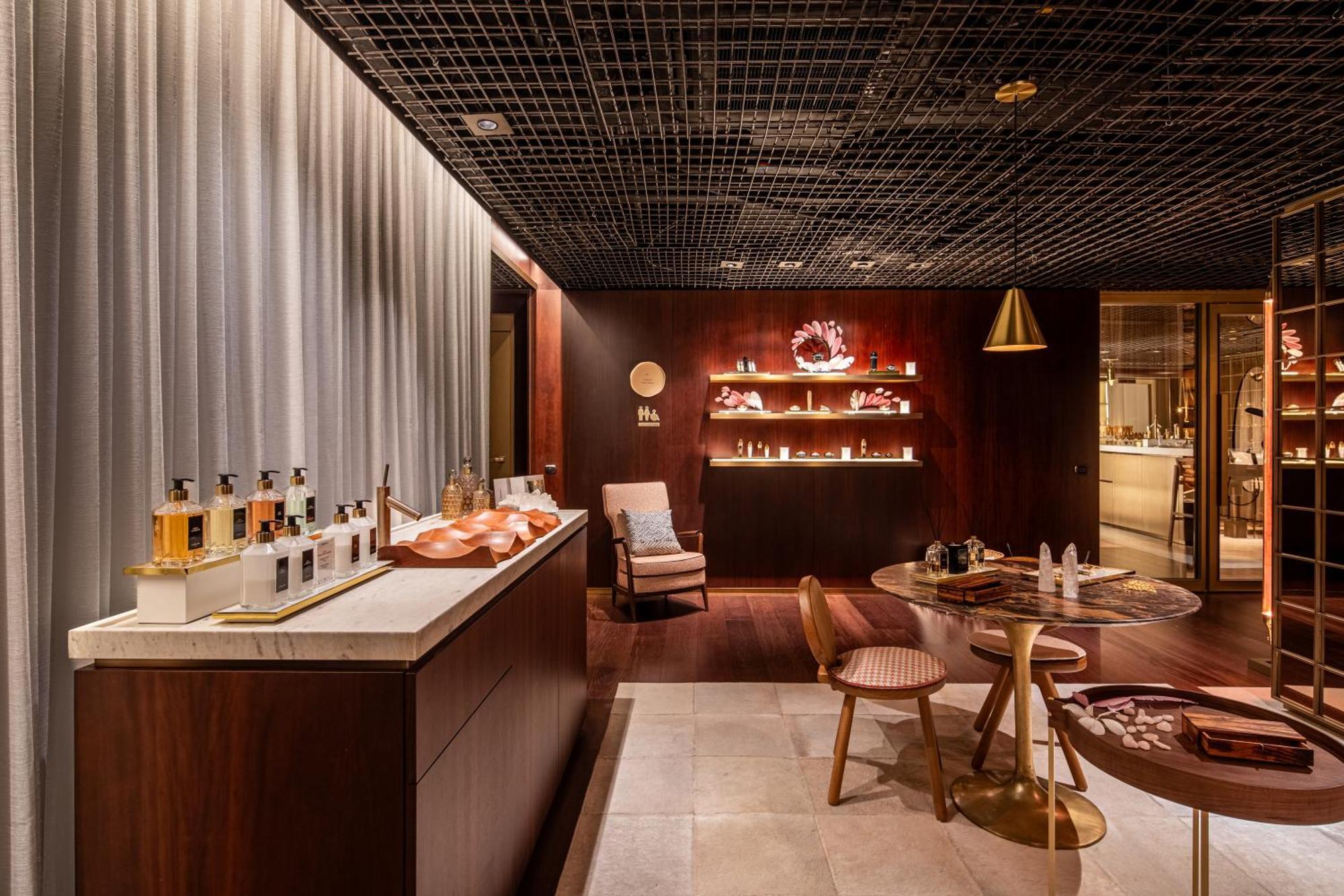 Rosewood Sao Paulo Hotel Exterior photo The Fragrance Bar at Harrods