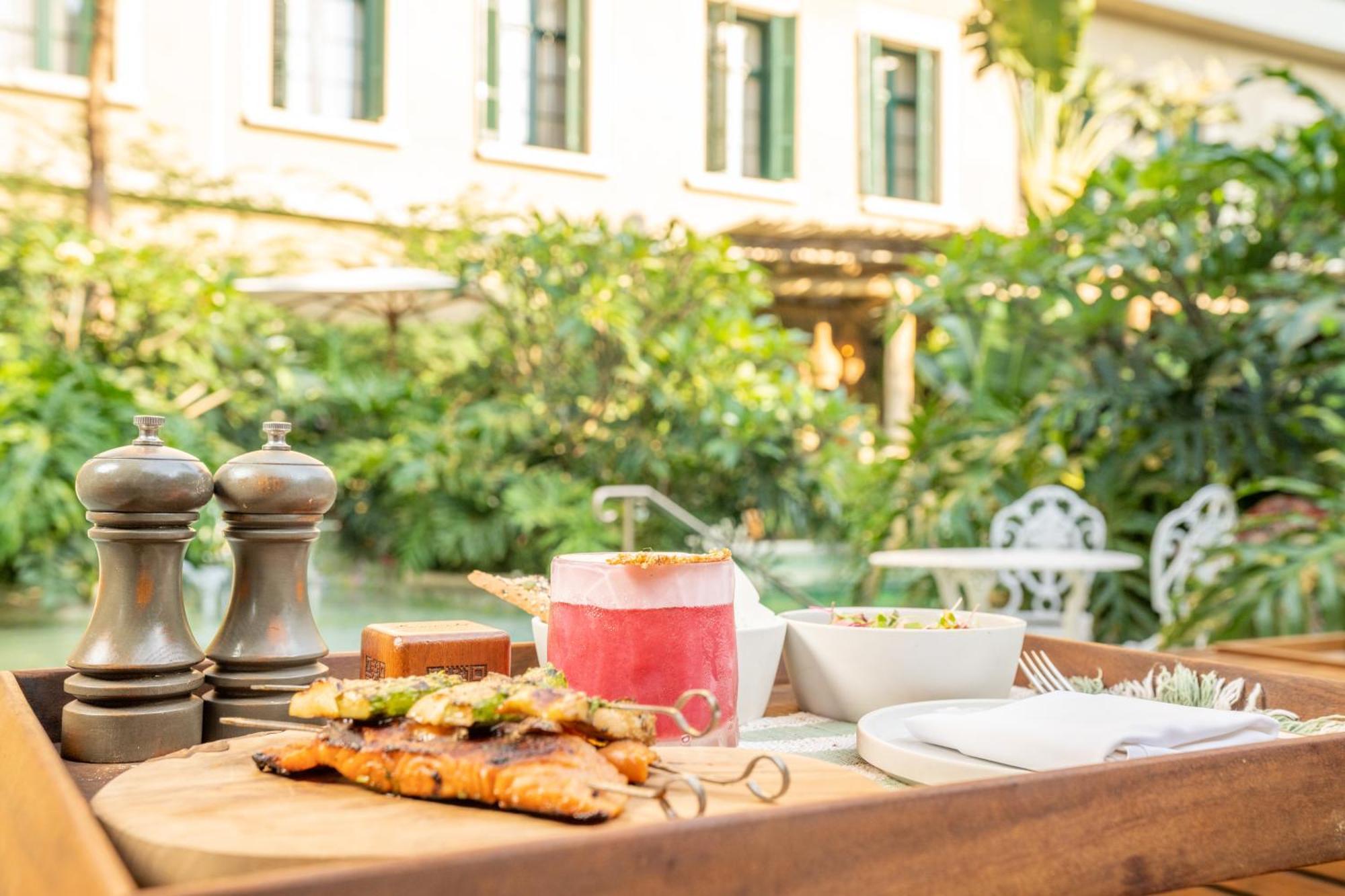 Rosewood Sao Paulo Hotel Exterior photo A typical brunch